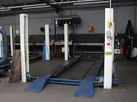 Vierkoloms hefbrug stertil koni type alh maximale draaglast 3500 kg. afm. 500 x 290 cm. bouwjaar onbekend. - afbeelding 1 van  2