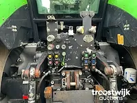 Vierwielaangedreven landbouwtractor - afbeelding 2 van  19