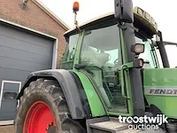 Vierwielaangedreven landbouwtractor - afbeelding 8 van  27