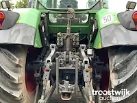 Vierwielaangedreven landbouwtractor - afbeelding 13 van  27