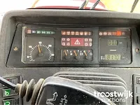 Vierwielaangedreven landbouwtractor - afbeelding 9 van  24