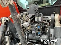 Vierwielaangedreven landbouwtractor - afbeelding 15 van  24