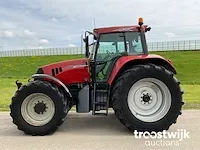 Vierwielaangedreven landbouwtractor - afbeelding 8 van  24