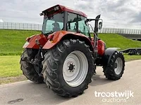 Vierwielaangedreven landbouwtractor - afbeelding 19 van  24