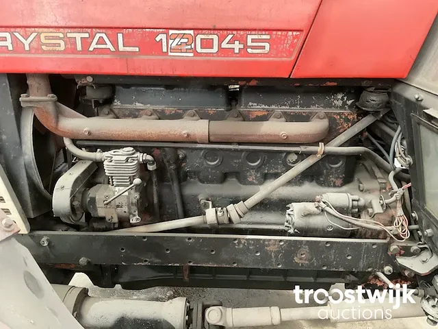 Vierwielaangedreven landbouwtractor - afbeelding 2 van  17