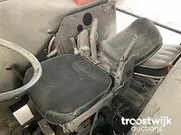 Vierwielaangedreven landbouwtractor - afbeelding 9 van  17