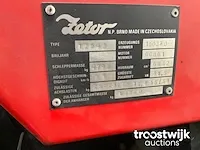 Vierwielaangedreven landbouwtractor - afbeelding 10 van  17