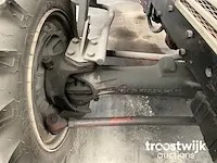Vierwielaangedreven landbouwtractor - afbeelding 16 van  17