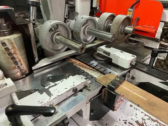 Vierzijdige profileer- en schaafmachine - afbeelding 3 van  22