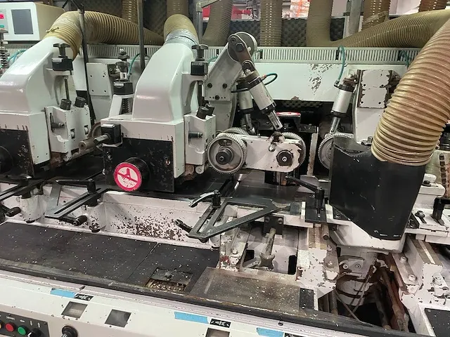 Vierzijdige profileer- en schaafmachine - afbeelding 19 van  22