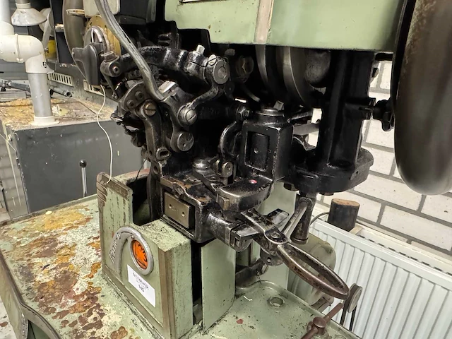 Vihl pedersen rapid-d stikmachine tot 20mm dikte - afbeelding 2 van  10