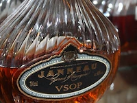 Vijf aangebroken flessen cognac. - afbeelding 5 van  6