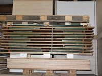 Vijf biertafelsets met afm. 220 x 50 cm, type kvh op pallet. - afbeelding 1 van  3