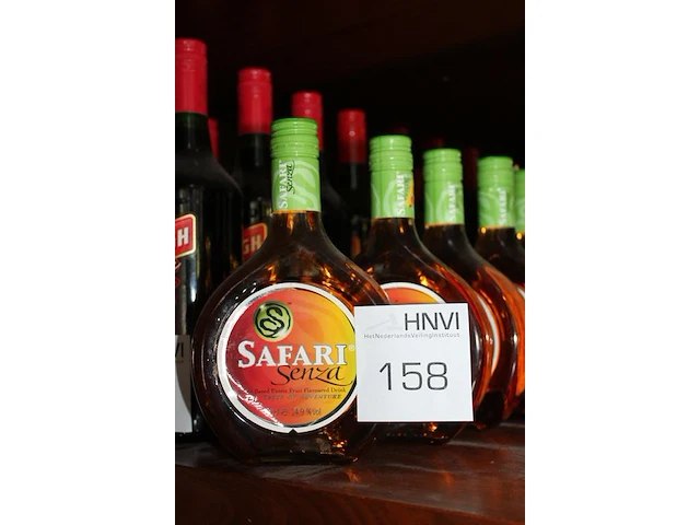 Vijf flessen safari senza. - afbeelding 2 van  2