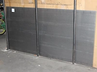 Vijf geperforeerde platen afm. 2020 x 990 x 1 mm - afbeelding 1 van  1