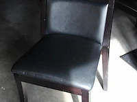 Vijf horecatafels met 22 houten stoelen. afmeting tafels 4 maal 120 x 70 x 75 cm en 1 maal 70 x 70 x 75 cm onderdeel van combinatiekavel combinatie van kavels g001, g013, g014 en g015 zijnde 15 horecatafels in diverse afmetingen met 50 houten stoelen. - afbeelding 2 van  10