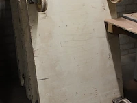 Vijf houten transportbokken, afmeting 122 x 81 cm - afbeelding 2 van  3