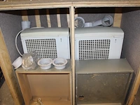 Vijf mobiele airco's electrolux in drie houten kisten. - afbeelding 4 van  4