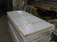 Vijf rechtsdraaiende nieuwe binnendeuren 93 x 231.5 x 4 cm met kozijn. - afbeelding 2 van  3
