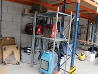 Vijf stellingdelen met afmeting 104 x 62 x 200 cm. let op: ophalen na 13.00u. - afbeelding 2 van  2