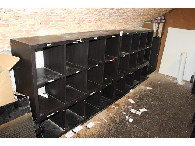 Vijf vakkenkasten ikea in diverse maten. - afbeelding 1 van  2