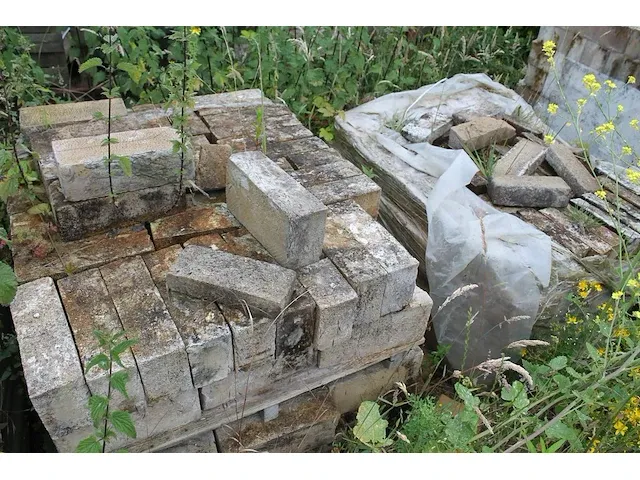 Vijf volle en zes aangebroken pallets met klinkers - afbeelding 4 van  4
