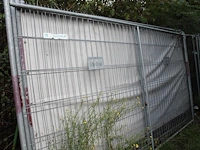 Vijftien bouwhekken met 9 voeten. - afbeelding 1 van  4