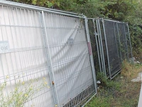 Vijftien bouwhekken met 9 voeten. - afbeelding 2 van  4