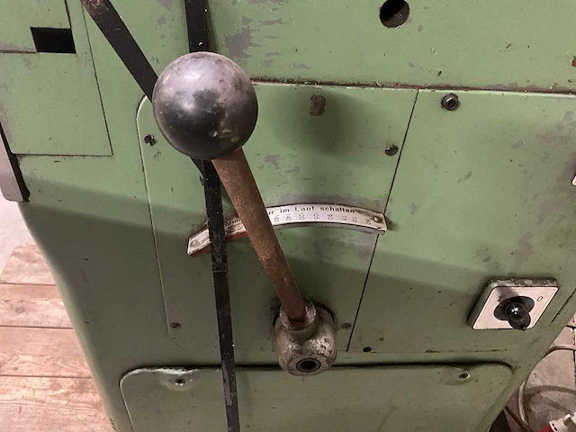 Vijlmachine metaalbewerkingmachine - afbeelding 9 van  15