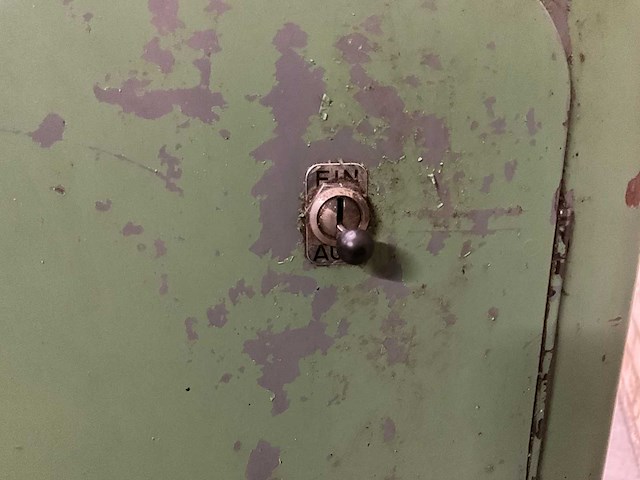 Vijlmachine metaalbewerkingmachine - afbeelding 4 van  15