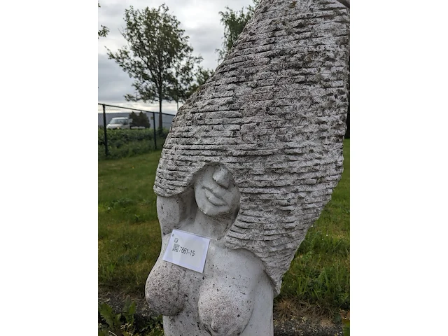Vijverornament, vrouw - afbeelding 6 van  6