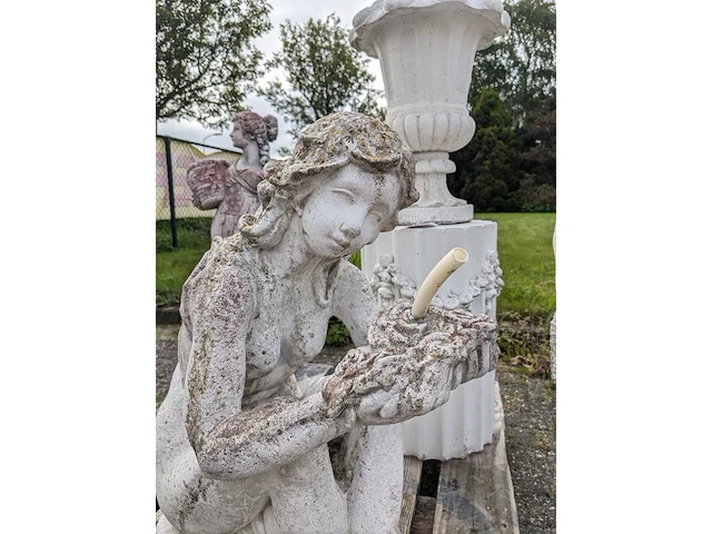 Vijverornament, vrouw - afbeelding 5 van  7