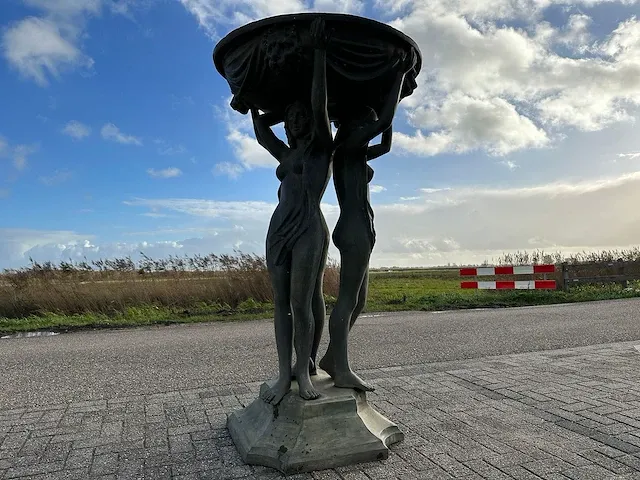 Vijvers en fontijn - afbeelding 6 van  7