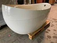 Villeroy & boch aveo exclusieve vrijstaande whirlpool bad met lift 186x93 cm - afbeelding 5 van  24