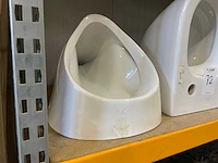 Villeroy & boch diepspoelwandtoilet en 2 urinoirs - afbeelding 4 van  4