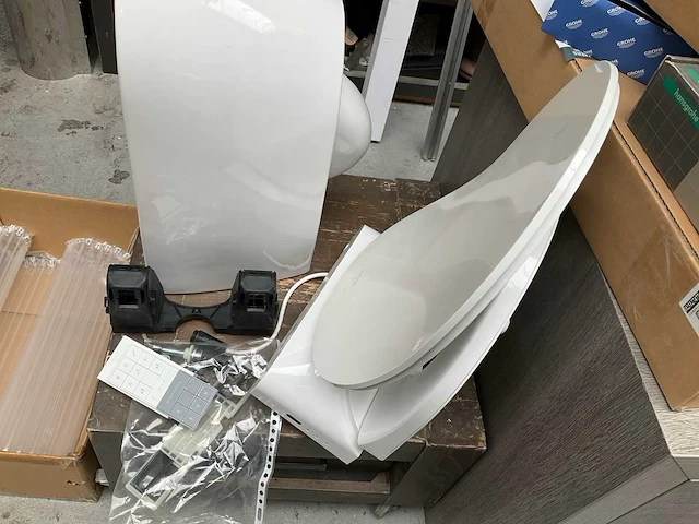 Villeroy & boch douche wc viclean l4 set - afbeelding 8 van  11