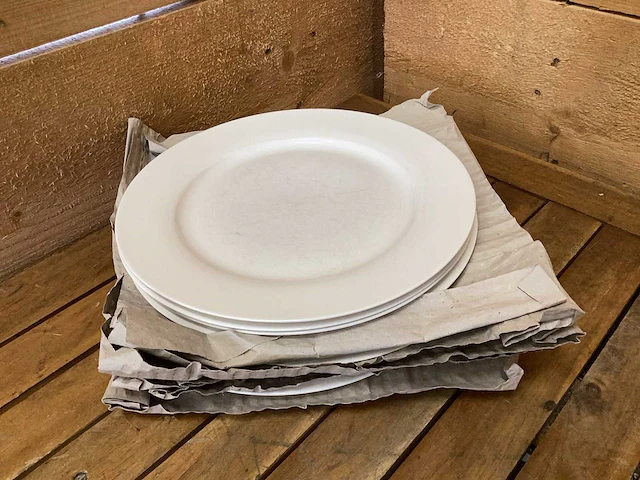 Villeroy & boch mokken en wedgwood borden - afbeelding 6 van  18