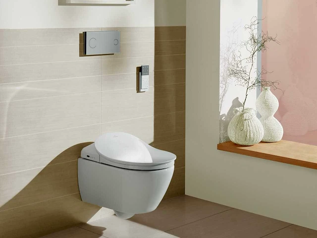 Villeroy & boch viclean toilet met afstandsbediening ceramic+ - afbeelding 1 van  9