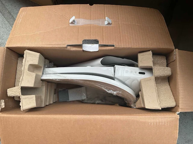 Villeroy & boch viclean toilet met afstandsbediening ceramic+ - afbeelding 7 van  9