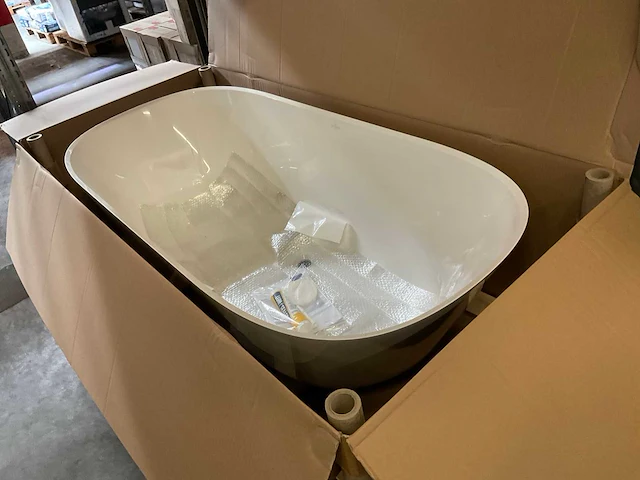 Villeroy&boch theano ovaal ligbad 175x80 cm - afbeelding 1 van  4