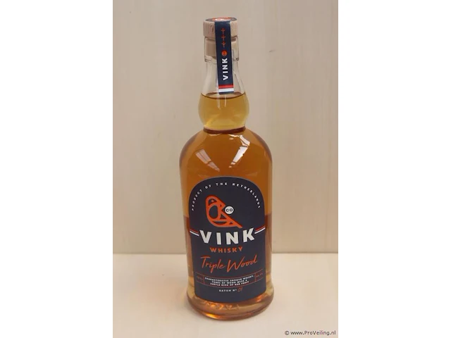 Vink triple wood whisky- 70 cl - 6 flessen - winkelverkoopprijs € 305.70 - afbeelding 1 van  3