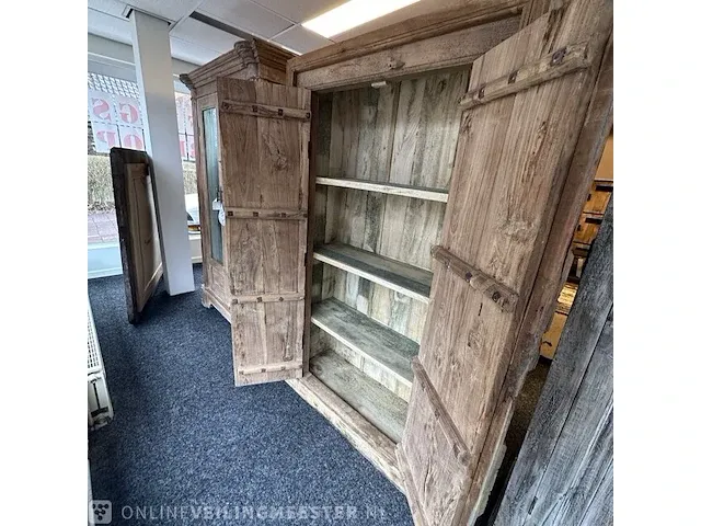Vintage 2-deurs kast, 111x43x185 cm - afbeelding 3 van  4