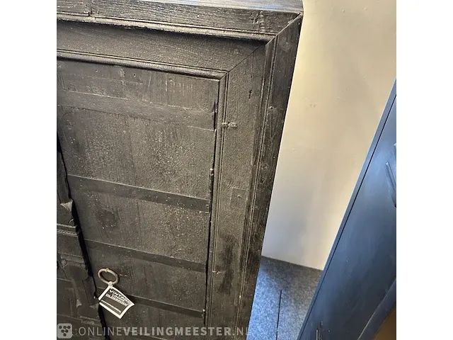 Vintage 2-deurs kast, 115x43x184 cm - afbeelding 4 van  6