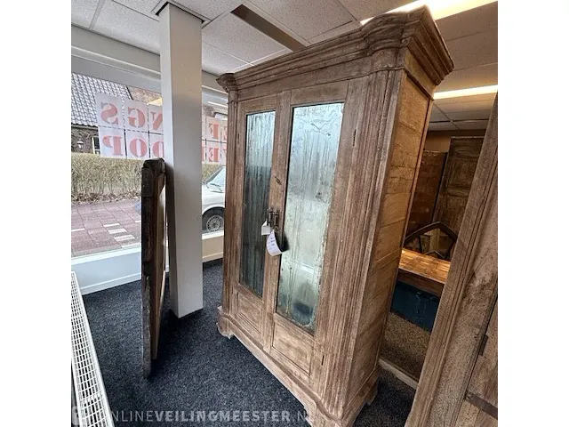 Vintage 2-deurs kast, 129x55x197 cm - afbeelding 1 van  6