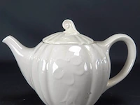 Vintage aardewerk theepot - afbeelding 1 van  5