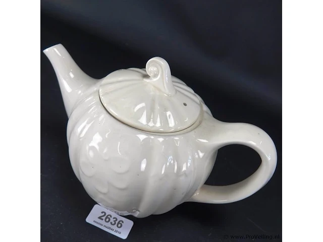 Vintage aardewerk theepot - afbeelding 2 van  5