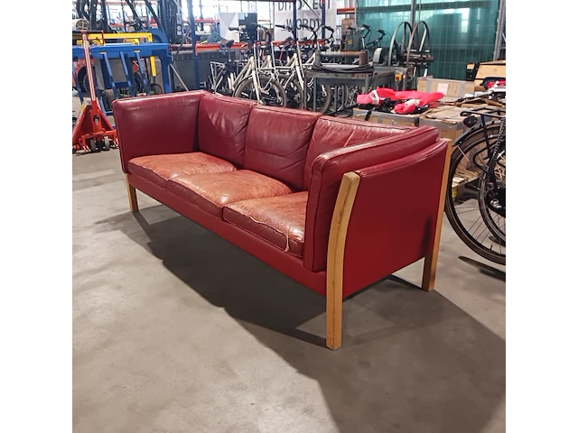 Vintage bank, rood - afbeelding 7 van  13