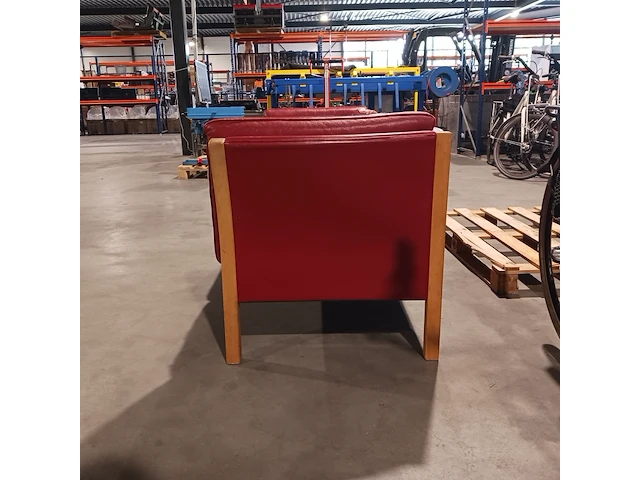 Vintage bank, rood - afbeelding 8 van  13