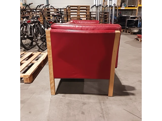 Vintage bank, rood - afbeelding 9 van  13