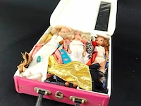 Vintage barbie sindy poppen in koffer - afbeelding 1 van  5